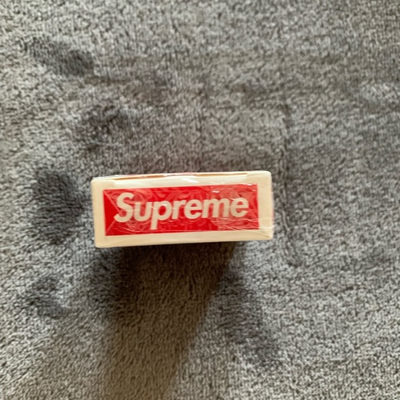 Supreme Bicycle Playing Cards - Picture 3 of 4